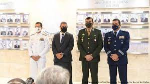 Ministério da Defesa anuncia novos comandantes das Forças Armadas |  Notícias e análises sobre os fatos mais relevantes do Brasil | DW |  31.03.2021