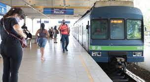 Após passar o dia sem operar, Linha Sul do Metrô do Recife volta a funcionar